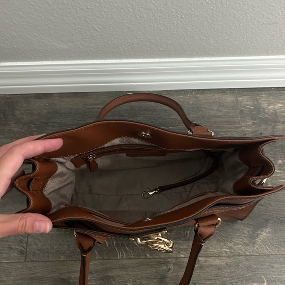 Michael Kors Hamilton handbag - Picture 7 of 7